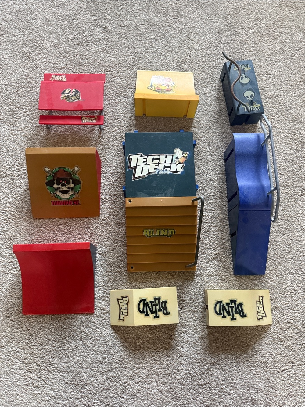 Assorted Tech Decks, Parts, Tools, Ramps, Obstacles & Homies - Picture 3 of 8